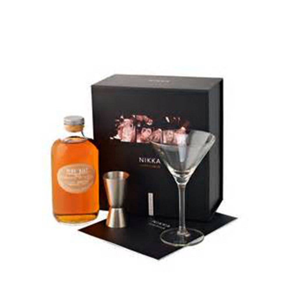 Nikka Pure Malt White Pack Perfect Serve Whisky